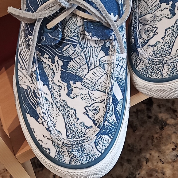 SPERRY Top Sider Men's Bahama Coral Print. Blue & White. Boat Shoes. Size 8. - Picture 4 of 16